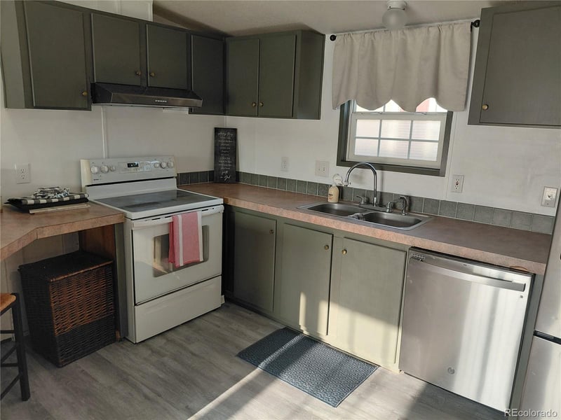 2940 Hawk St Lot 78, Denver, CO 80260