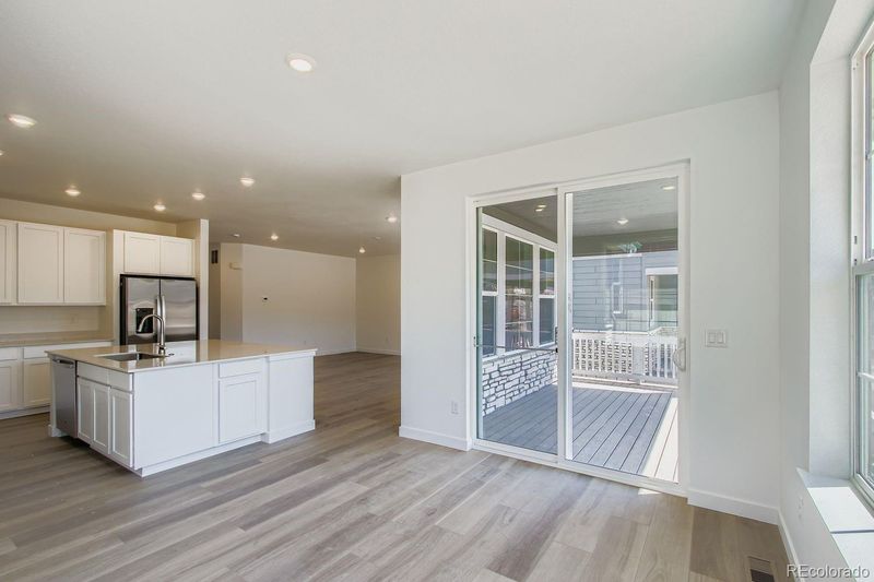 12750 W Glasgow Pl, Littleton, CO 80127