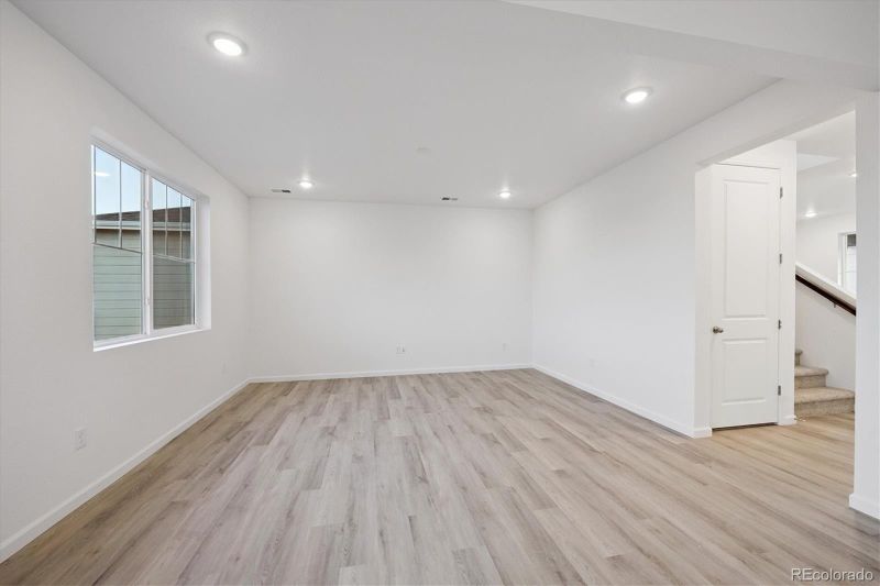932 Steppe Ln, Windsor, CO 80550