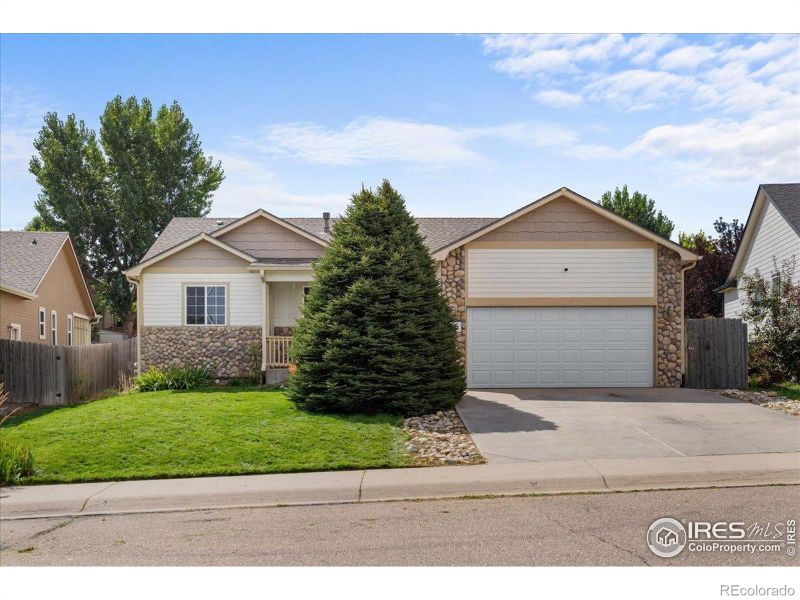 8814 18th St, Greeley, CO 80634