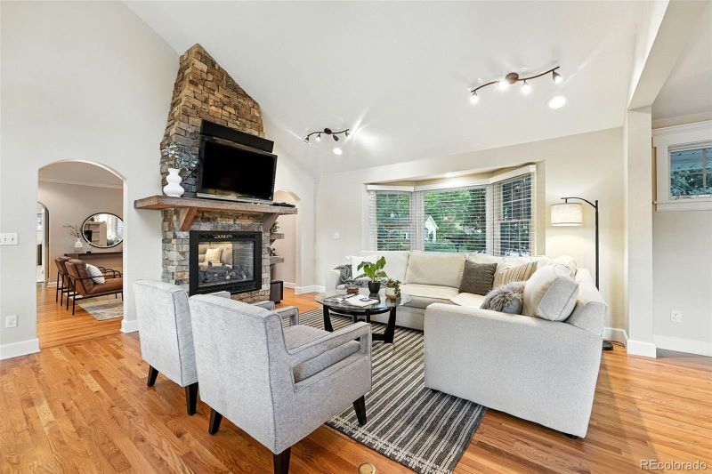 1101 Pikeview St, Lakewood, CO 80215