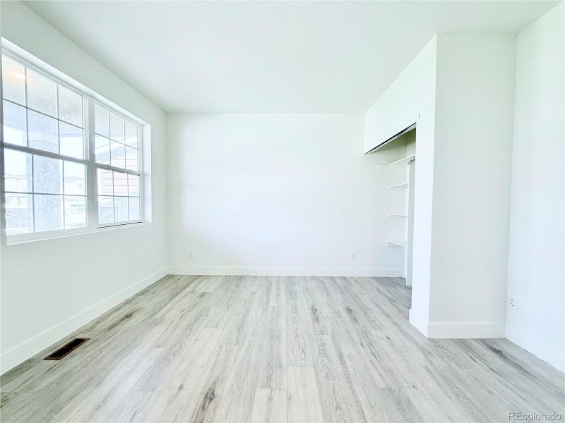 9288 Richfield St, Commerce City, CO 80022