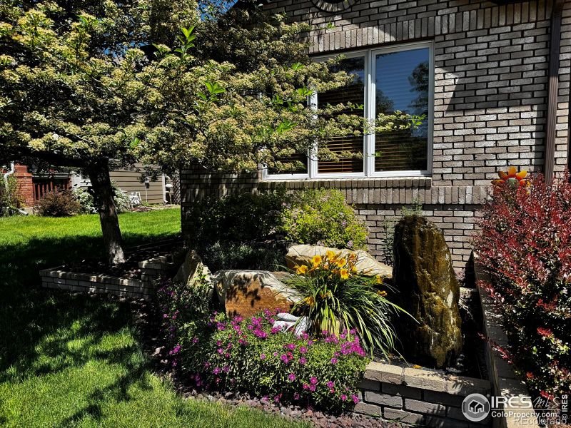2300 Silver Trails Dr, Fort Collins, CO 80526