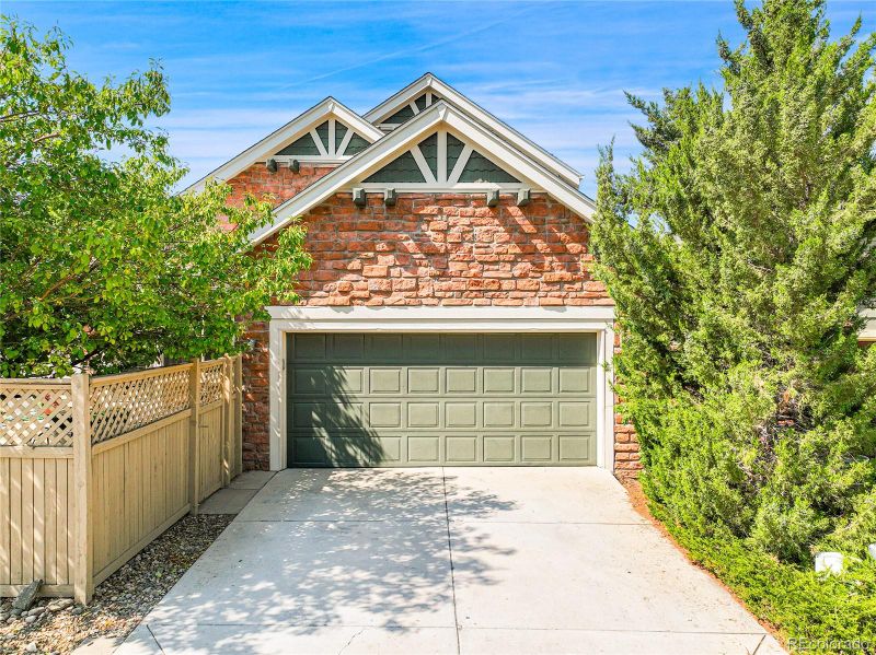 7040 S Ukraine St, Aurora, CO 80016