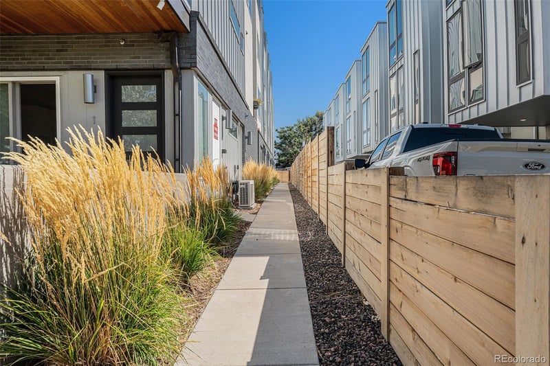 1612 Irving #3, Denver, CO 80204