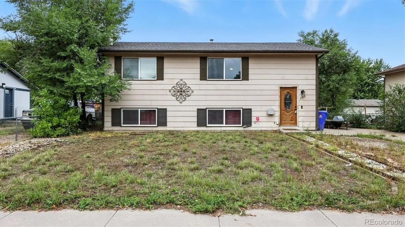 2512 Barkman Dr, Colorado Springs, CO 80916