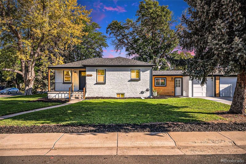 3290 S Franklin St, Englewood, CO 80113