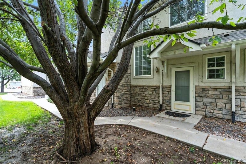 2141 N Coronado Pw #B, Denver, CO 80229