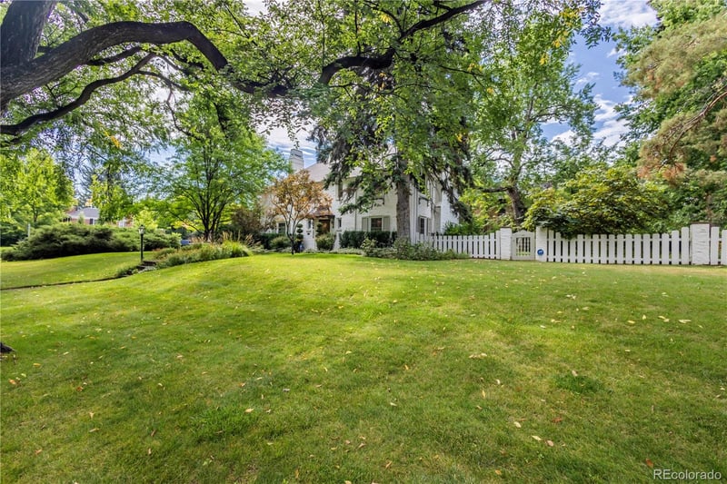30 Crestmoor Dr, Denver, CO 80220