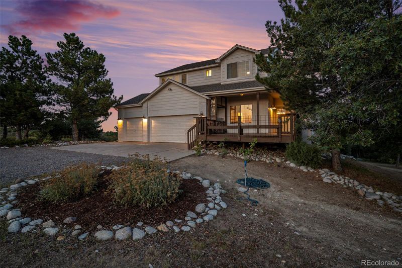 2240 N Rocky View Rd, Castle Rock, CO 80108