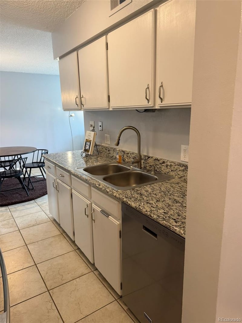 7495 E Quincy Ave #205, Denver, CO 80237