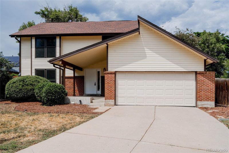 7231 Eaton Cir, Arvada, CO 80003