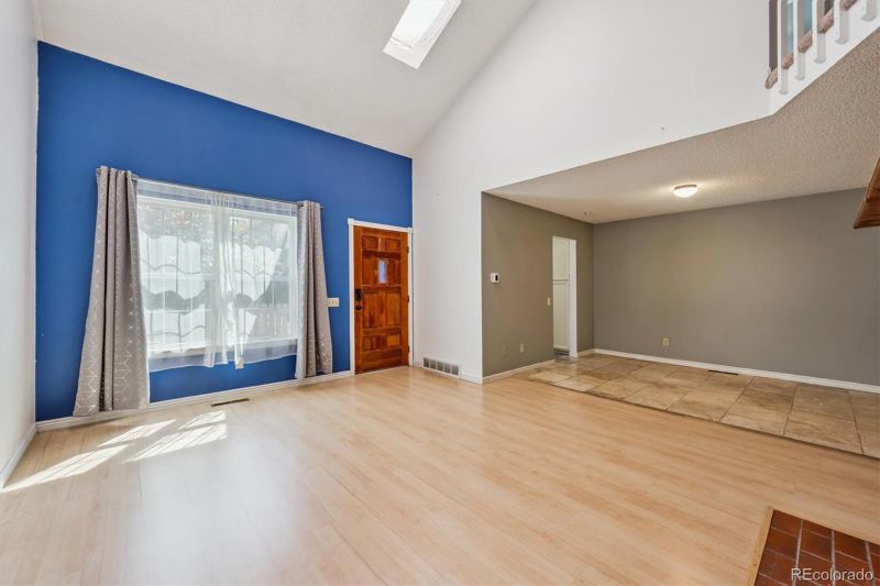 979 S Granby Way, Aurora, CO 80012