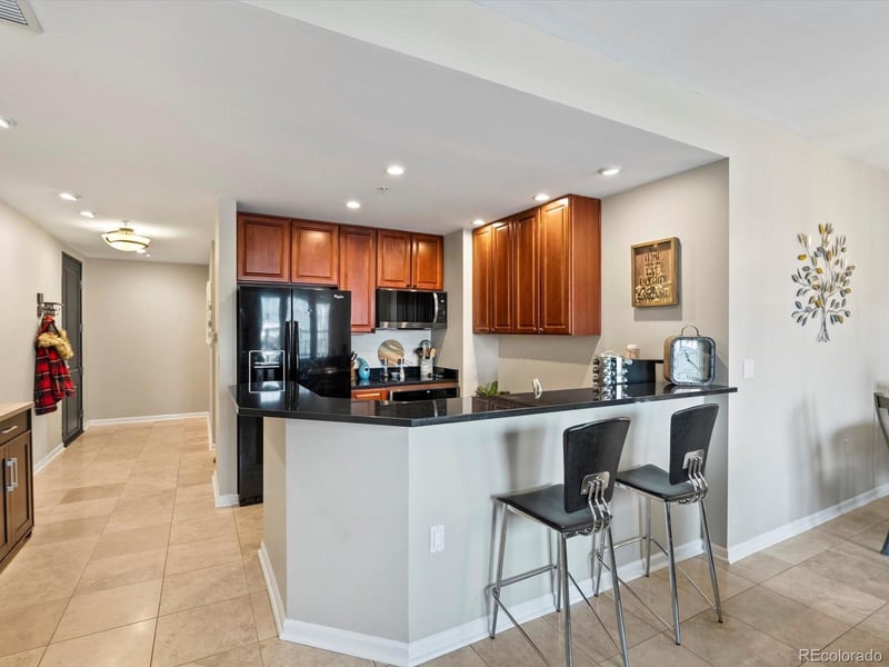 975 N Lincoln St #4F, Denver, CO 80203