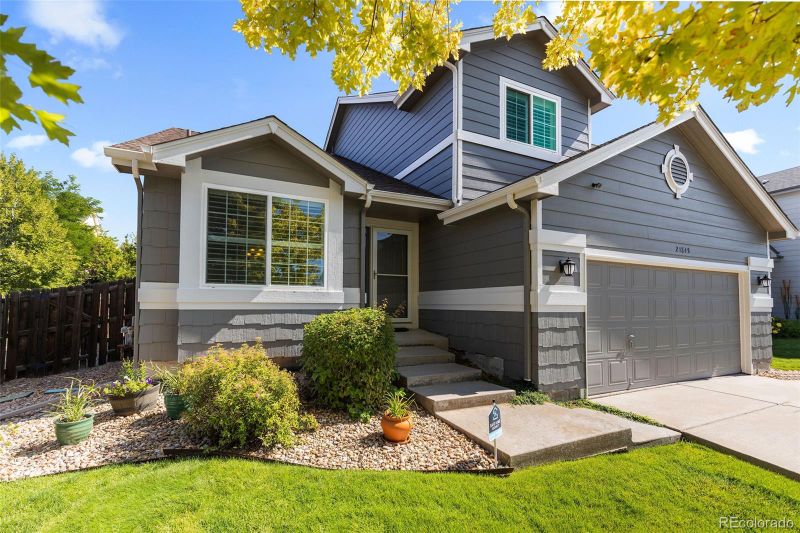 21845 E Berry Pl, Centennial, CO 80015