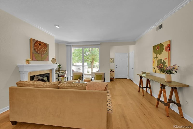 1147 S Alton St #A, Denver, CO 80247