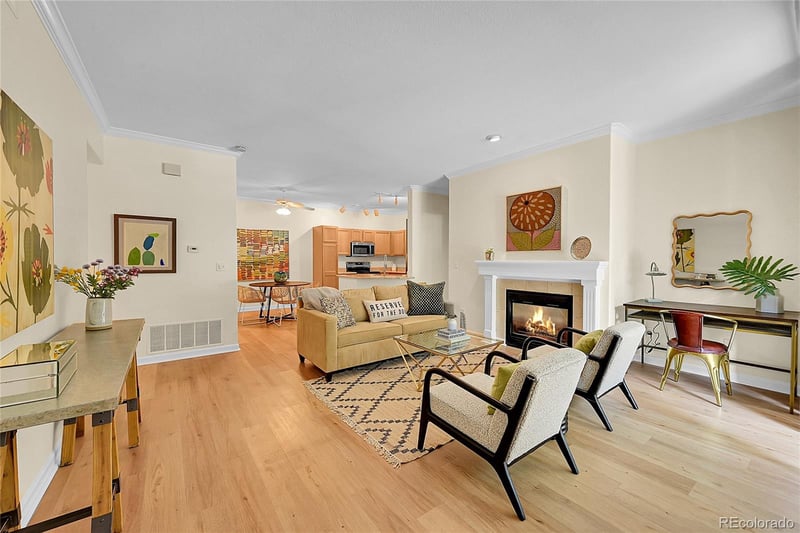 1147 S Alton St #A, Denver, CO 80247