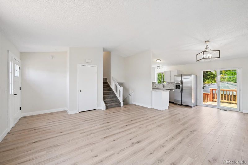 1687 Ensenada Way, Aurora, CO 80011