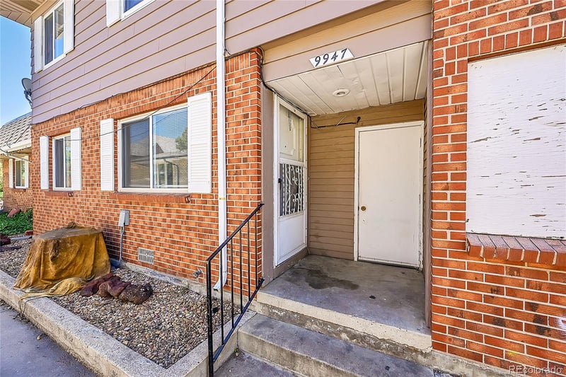9947 Croke Dr, Denver, CO 80260