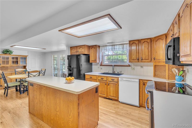 6479 E Maplewood Ave, Centennial, CO 80111