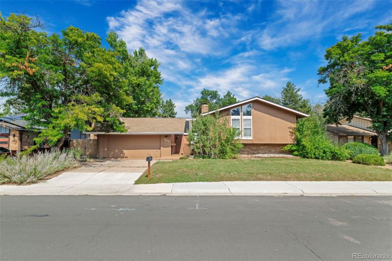 11617 E Wesley Ave, Aurora, CO 80014