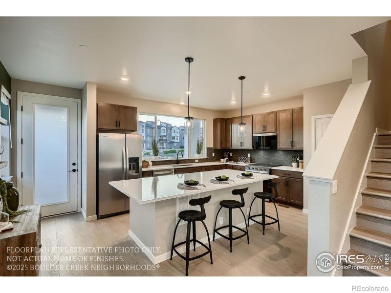 16639 Promenade Ln, Broomfield, CO 80023
