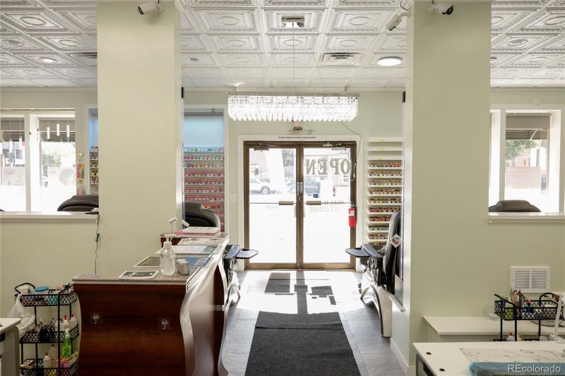 1275 N Grant St, Denver, CO 80203