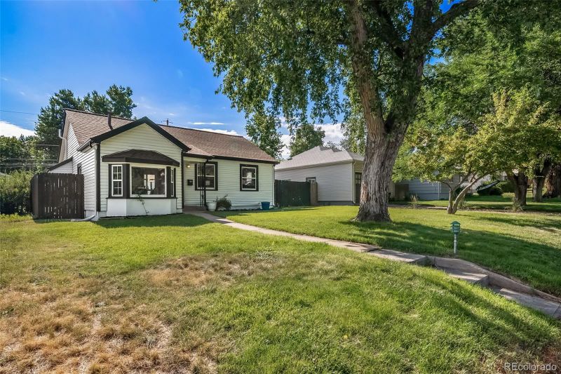 1840 S Steele St, Denver, CO 80210