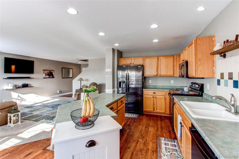 5864 Turnstone Pl, Castle Rock, CO 80104