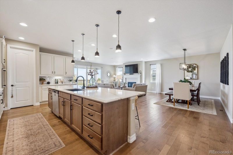 6973 S Waterloo Way, Aurora, CO 80016