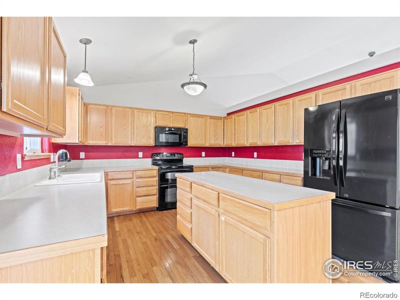 409 Granite Way, Johnstown, CO 80534