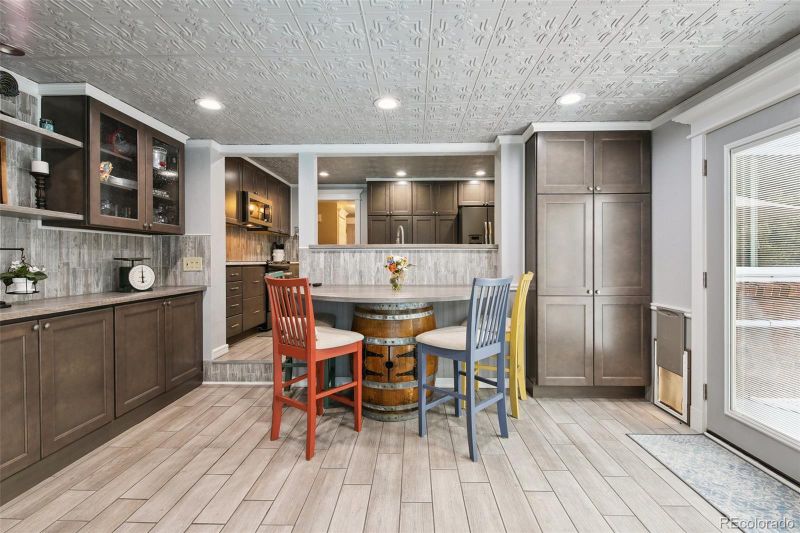 6917 Parfet St, Arvada, CO 80004