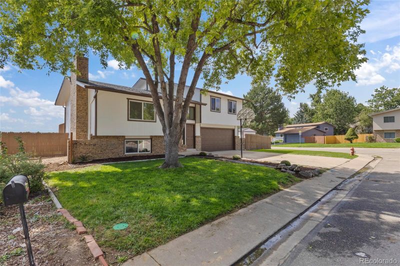 880 Orion Dr, Lafayette, CO 80026
