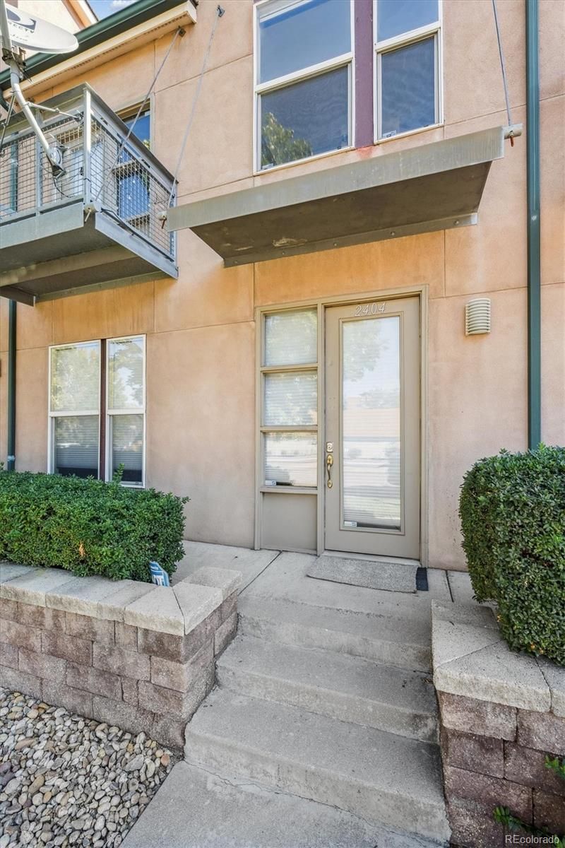 2404 S Xanadu Way, Aurora, CO 80014