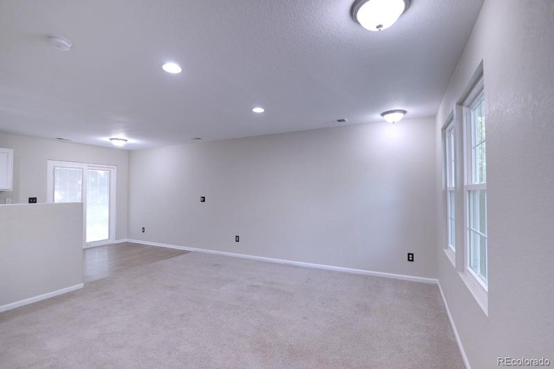 10137 Eudora Ct, Thornton, CO 80229