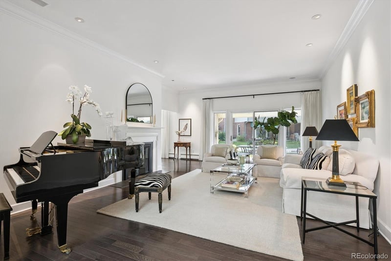 2552 E Alameda Ave #117, Denver, CO 80209