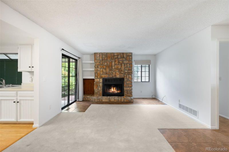 12560 E Warren Dr #E, Aurora, CO 80014