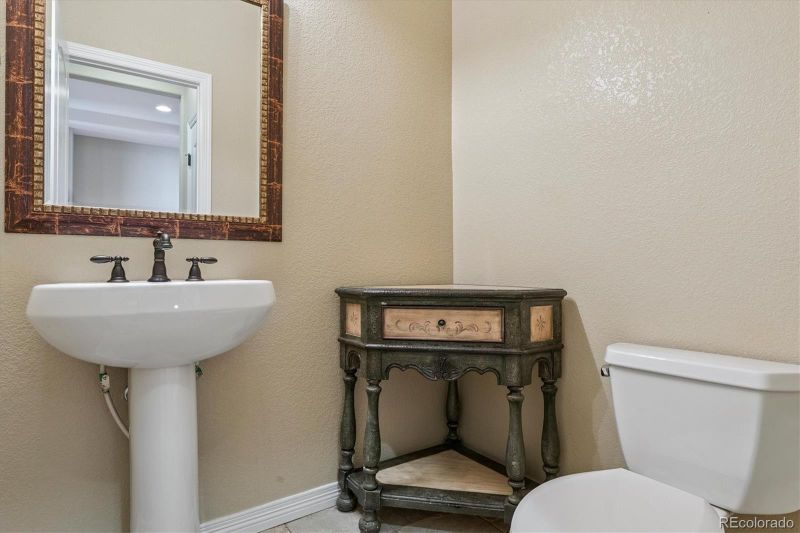 10426 Willowwisp Way, Highlands Ranch, CO 80126