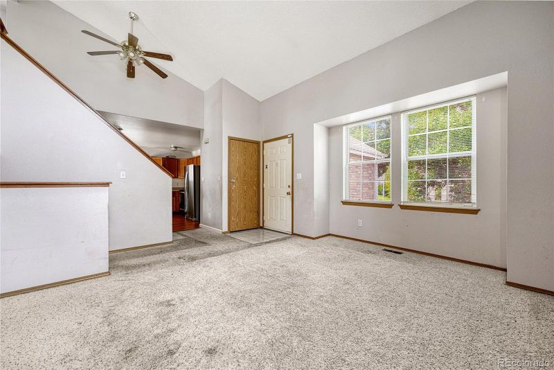 4240 S Ireland St, Aurora, CO 80013
