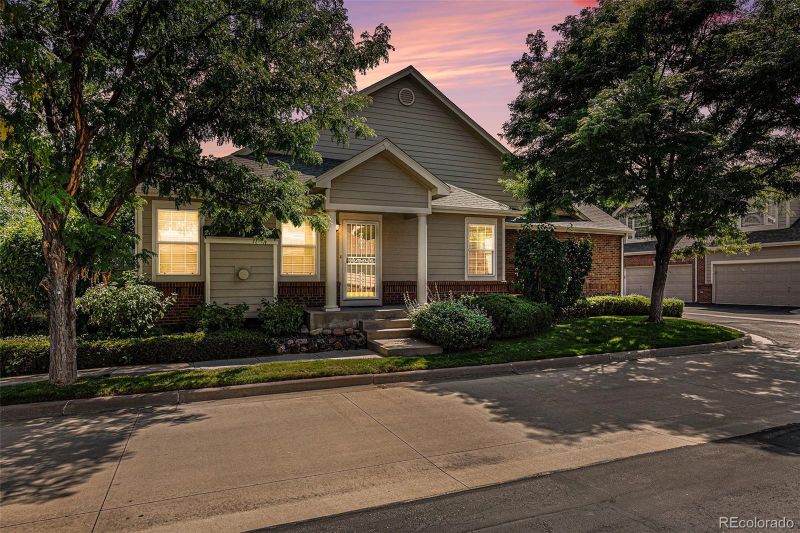 2242 S Troy Way, Aurora, CO 80014
