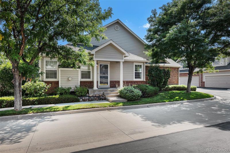 2242 S Troy Way, Aurora, CO 80014