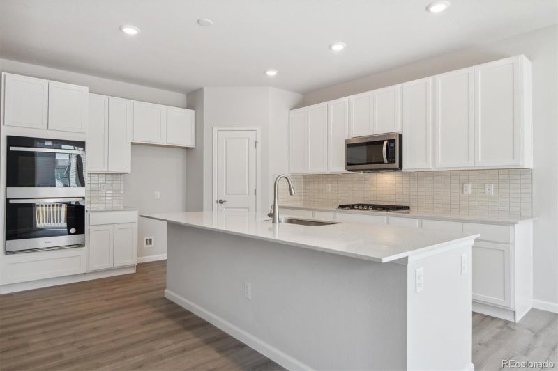 3726 Sandreed St, Dacono, CO 80514