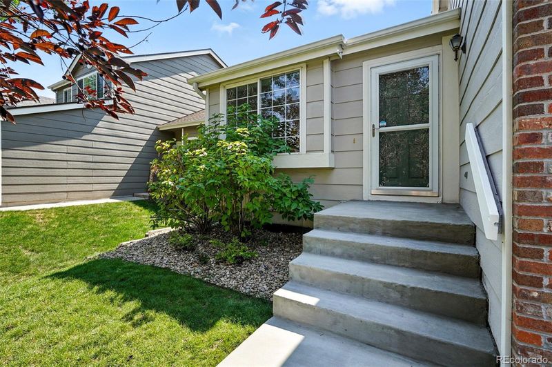 1104 W Timbervale Trl, Highlands Ranch, CO 80129