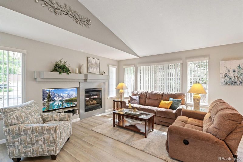 9703 Independence Dr, Westminster, CO 80021