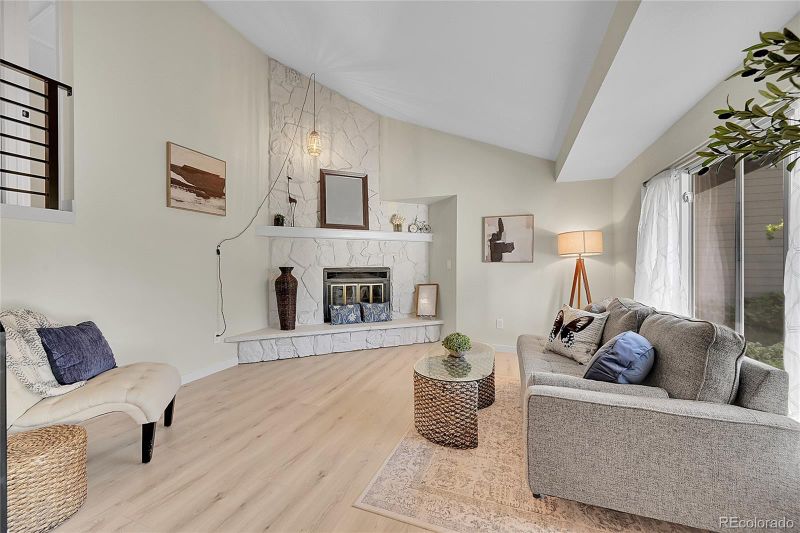 300 Lois Dr, Louisville, CO 80027