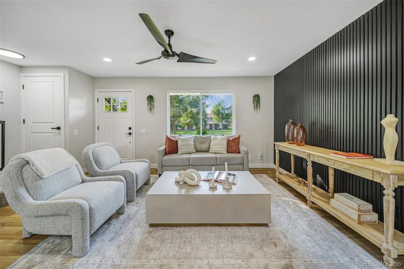 13022 E Kansas Pl, Aurora, CO 80012