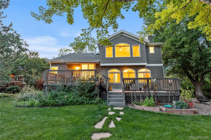 5204 W Bowles Pl, Littleton, CO 80123