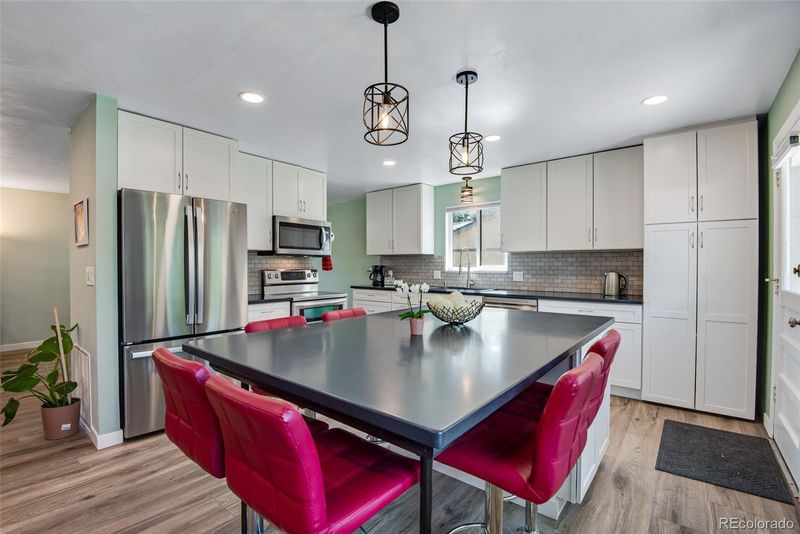 8221 Marshall Ct, Arvada, CO 80003
