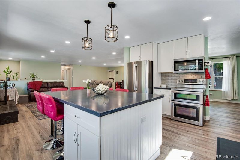 8221 Marshall Ct, Arvada, CO 80003