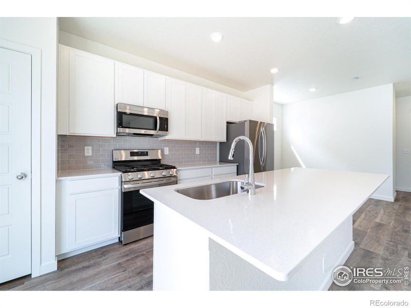 3900 Kenai St, Evans, CO 80620